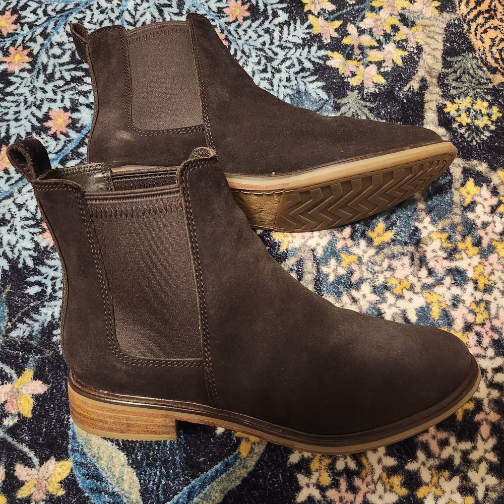 Women's Brown Clarks Chelsea Boots